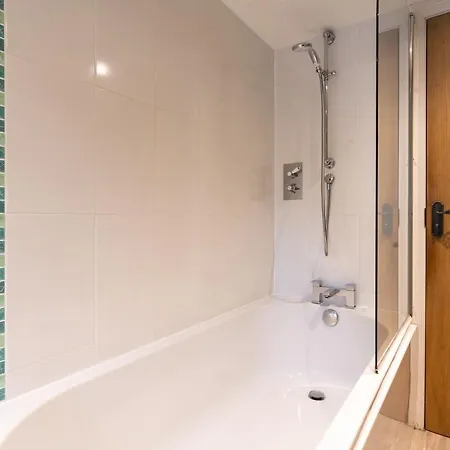 Feriehus Pinewood - Newby Bridge Lakeside