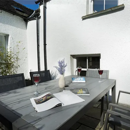 Pinewood - Newby Bridge Feriehus *