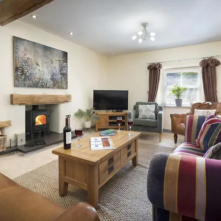 Feriehus Pinewood - Newby Bridge *